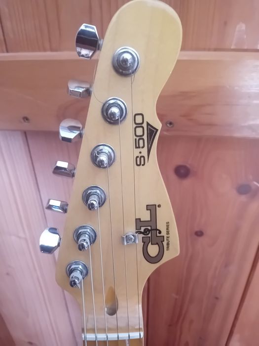 Guitarra stratocaster