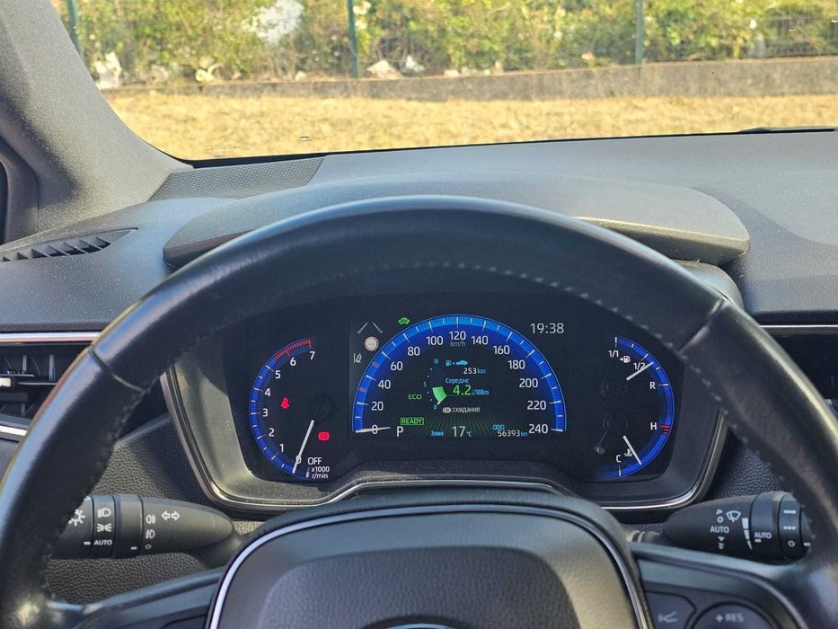 Toyota corolla de 2022 hibrido 57000km