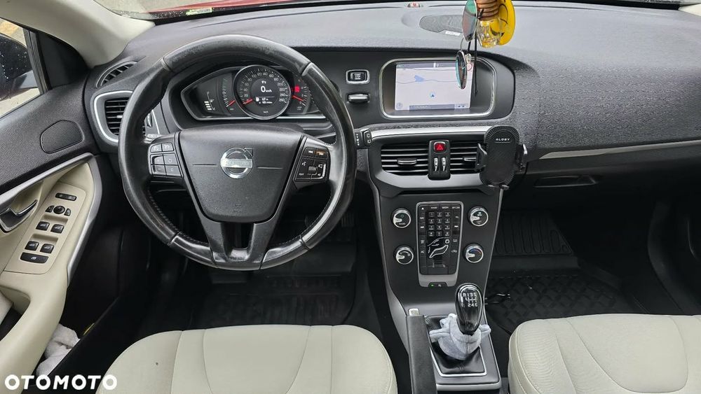 Volvo cross country
