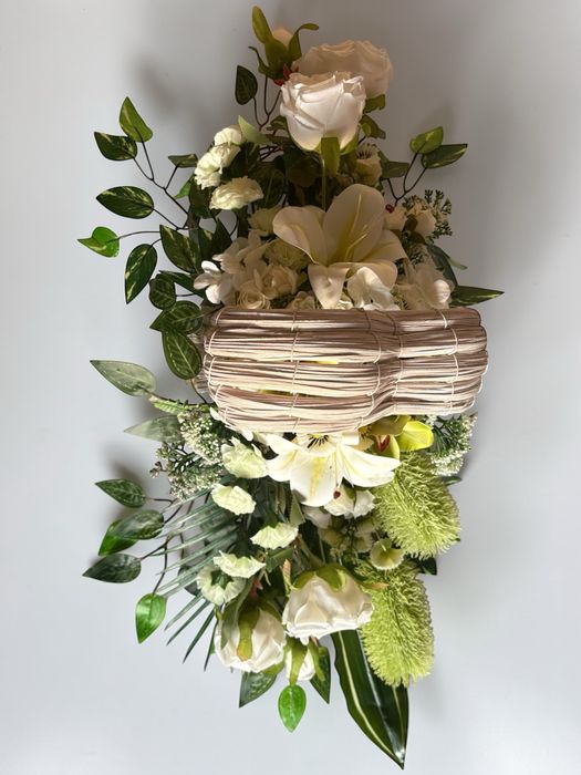 Kompozycja nagrobna wiazanka stroik