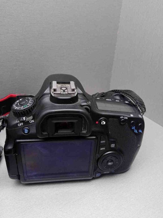 Фотоапарат Canon EOS 60D kit (EF 50 mm 1.8 II)