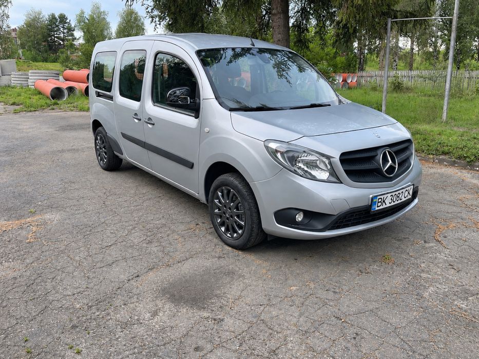 Mercedes Citan Kangoo 2015  1.5 дизель К9К 111CDI Укр номера цітан 1.5 дизель переоформляється. на повному ходу. без гнилі і ржавчини супер стан. Ти