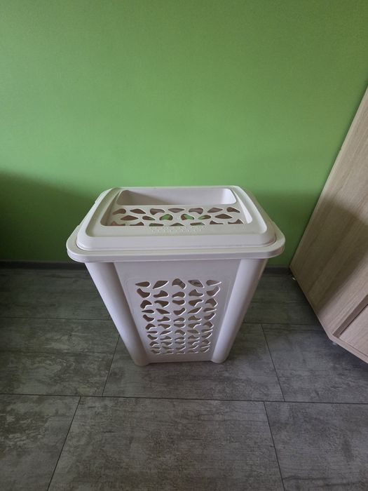 Kosz na pranie beżowy