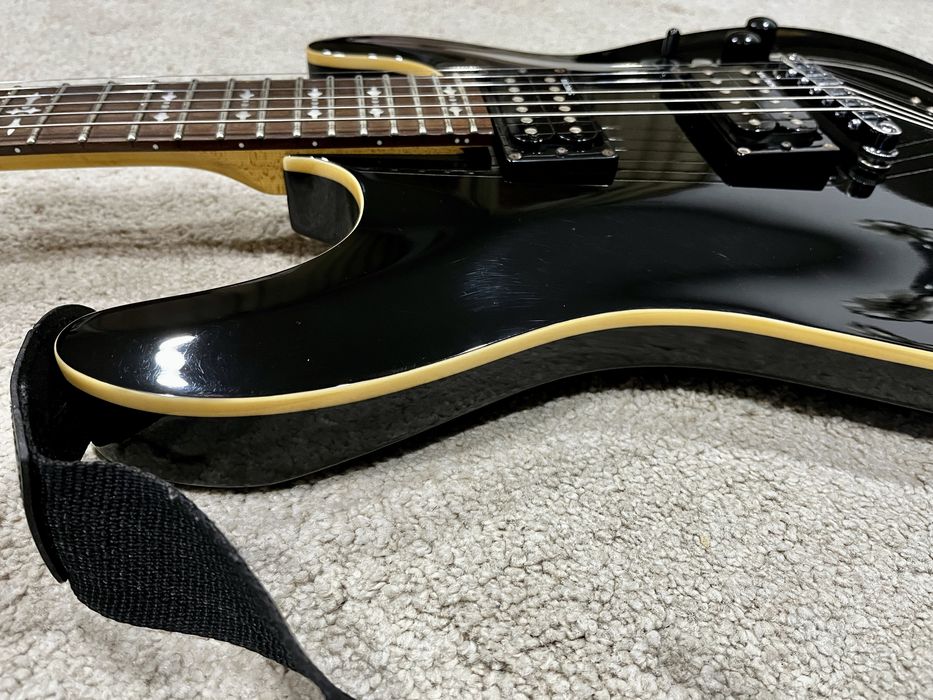 Guitarra Schecter Omen 6