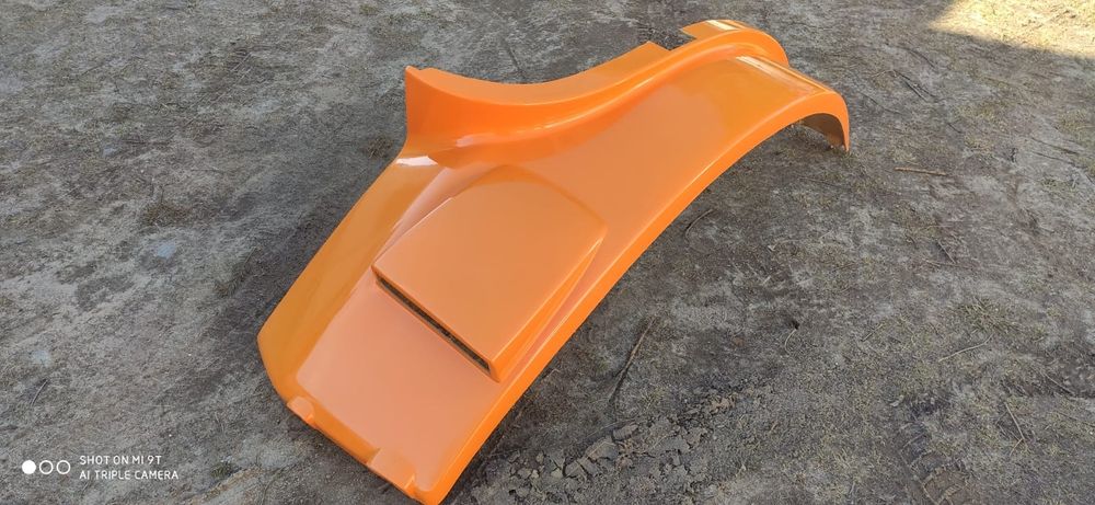 Renault Ares błotnik prawy lewy