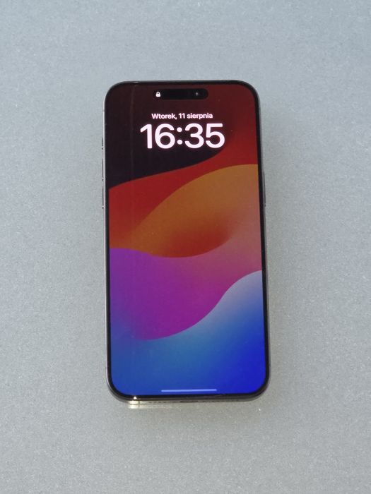 iPhone 15 Pro Max w stanie idealnym