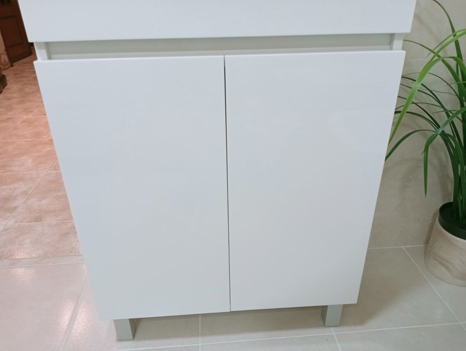 Móvel de sala ou casa de banho ou cozinha