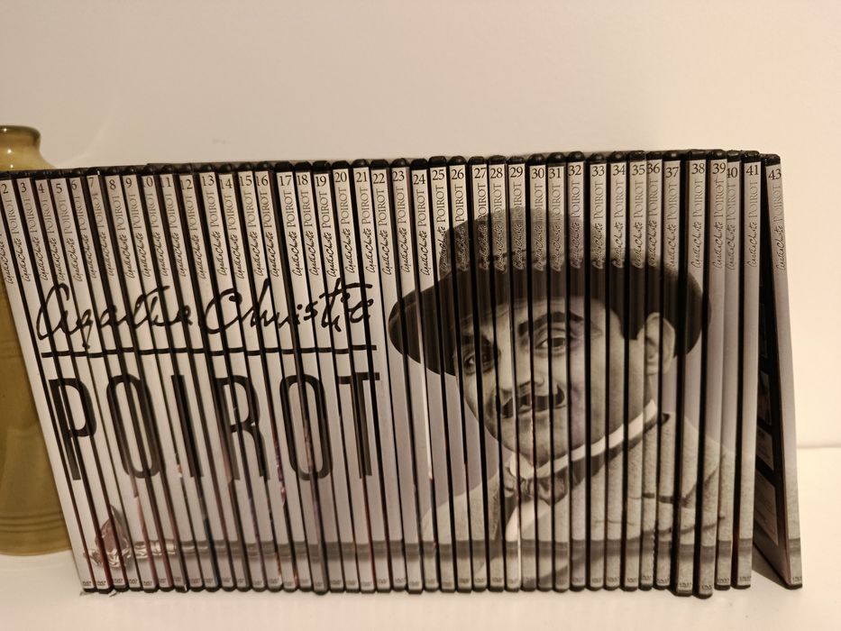 Agatha Christie. Poirot . Dvd.