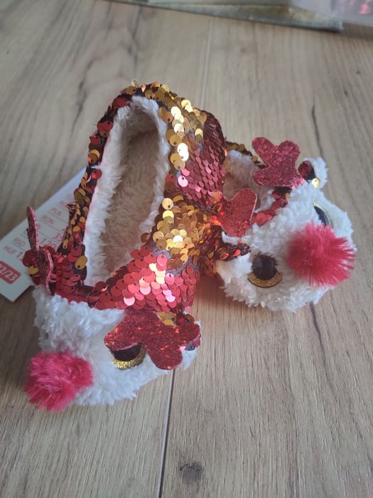 Nowe Kapcie renifery cekiny świąteczne r.19 r.20 r.21