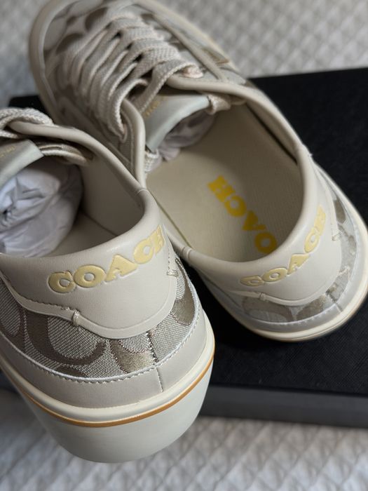 Кросівки, кеди coach