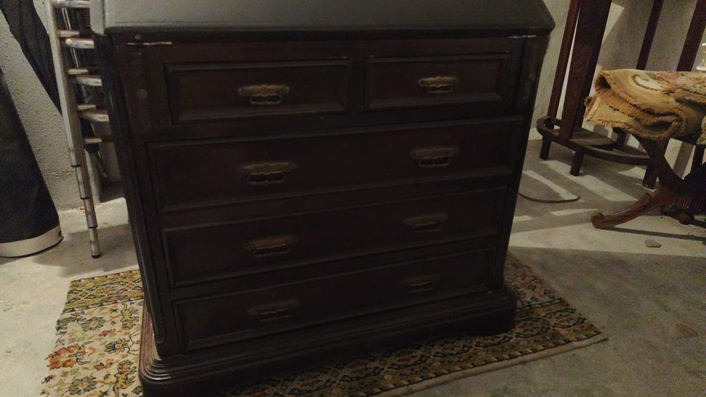 Escrivaninha em Madeira