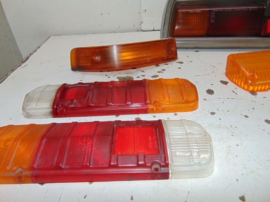 Toyota antigos farolins