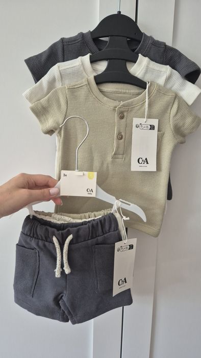 Komplet zestaw c&a 3 x koszulka 3 x szorty spodenki