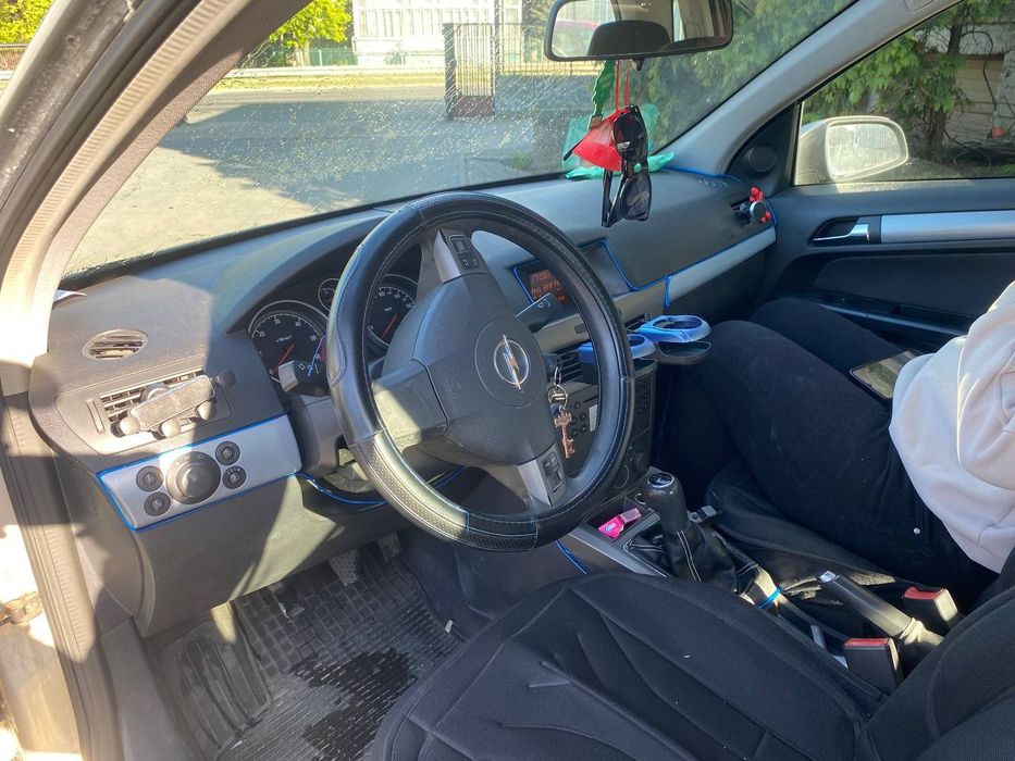 Opel astra h 1.7 OC  do 18.05.2027
