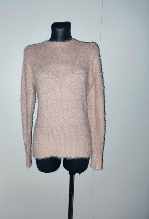 Włochaty sweterek rozm 40