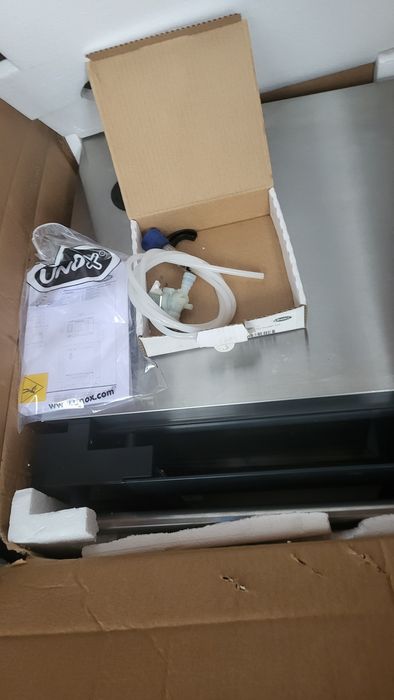 Піч пароконверційна Unox XEFT-03HS-ELDV