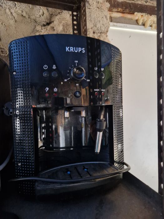 Ekspres ciśnieniowy do kawy -tanio !