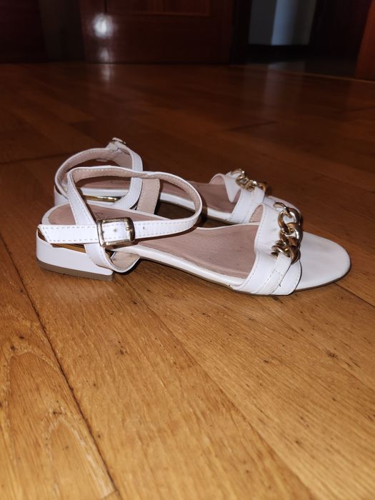 Sandálias Brancas
