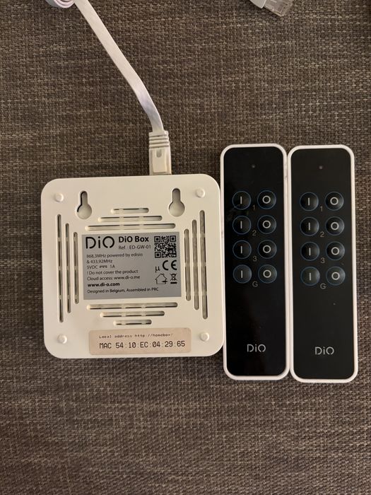 Dio Home Box com 6 tomadas e 2 comandos