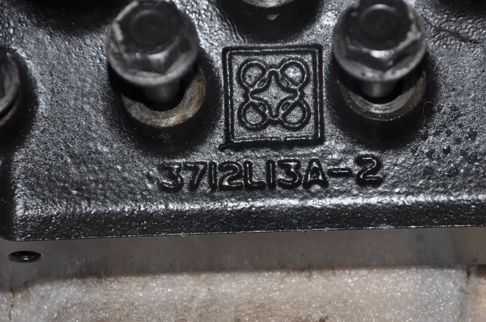 WAŁ GŁOWICA Tłok  SILNIK  PERKINS Y6 JCB FASTRACK