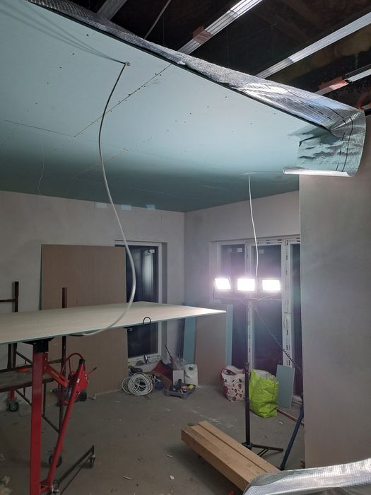 Remonty malowanie elektryka hydraulika gładzie glazura terakota panele