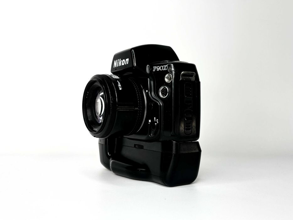 Фотоапарат Nikon F90X