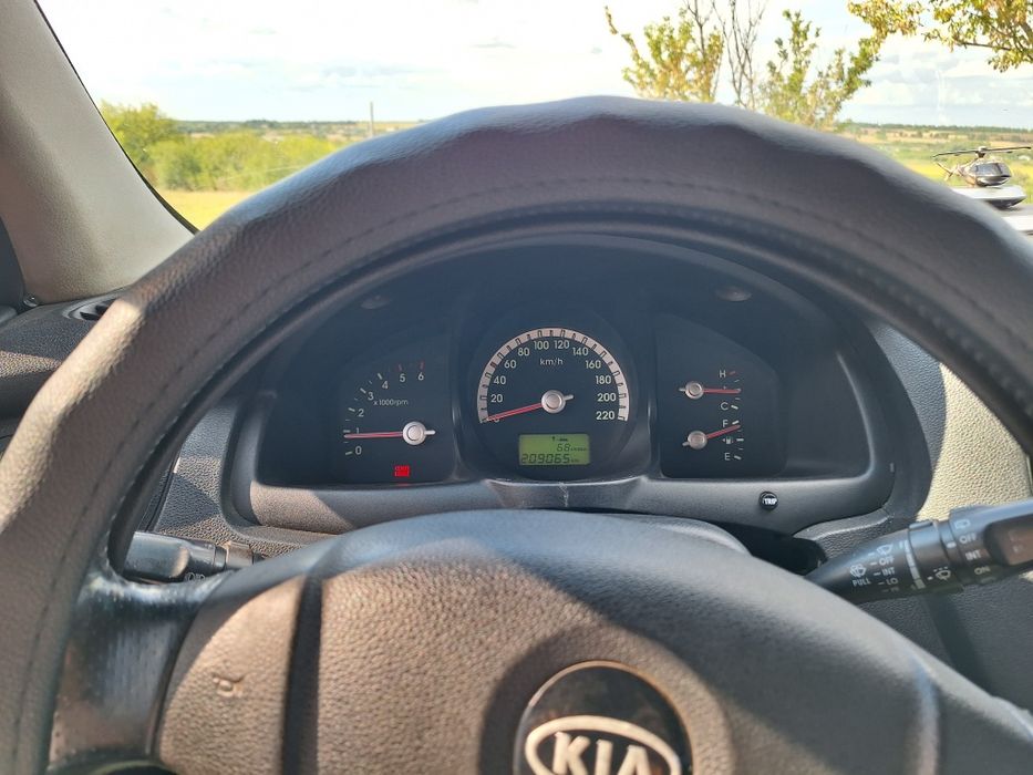 автомобіль киа спортейдж