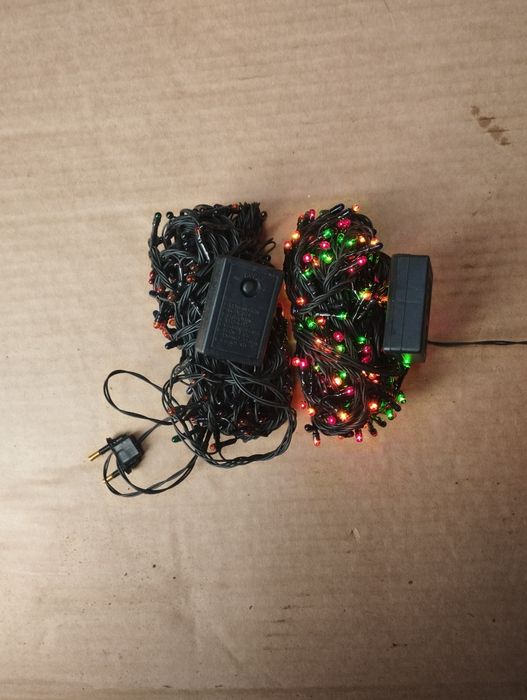 Гірлянди на ялинку