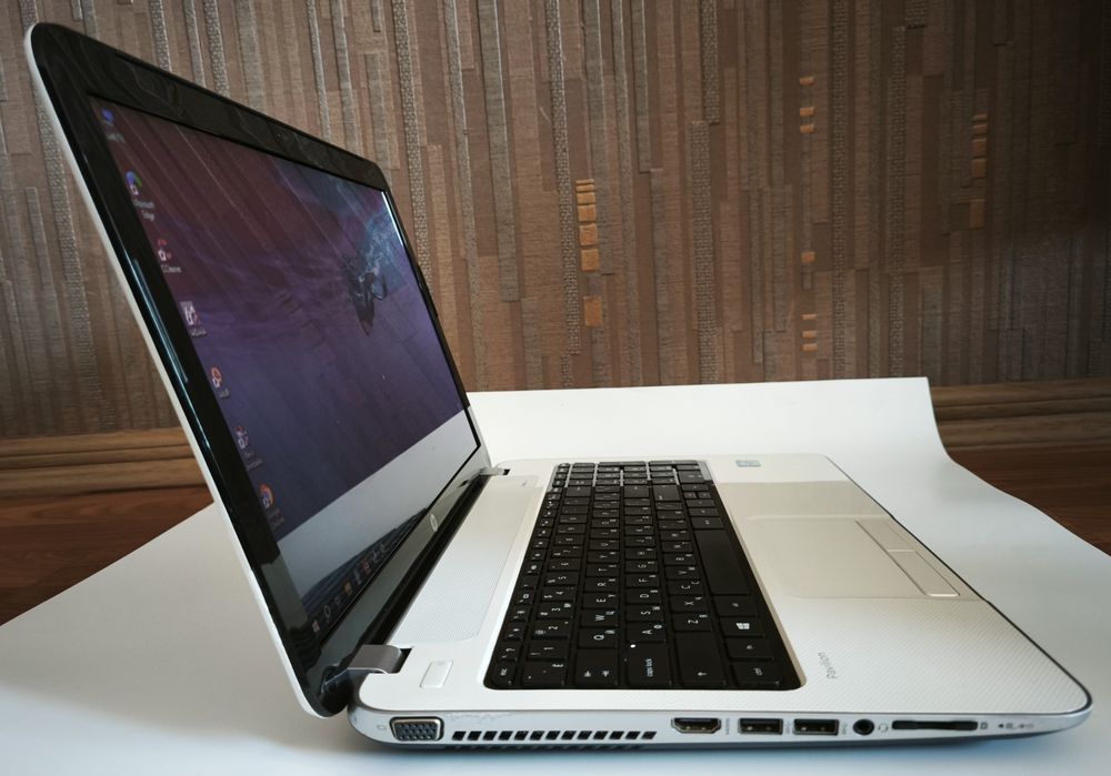 Ноутбук HP Pavilion 15-e039sc, intel core i3 3110m, 6GB ram