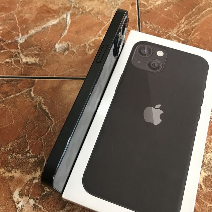 iPhone 13 midnight 128 Gb