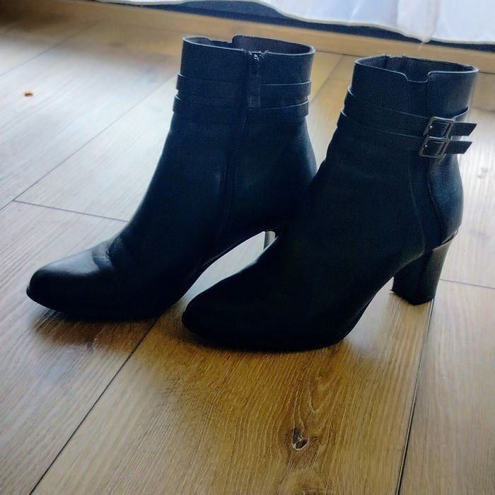 Buty damskie Tamaris rozmiar 40