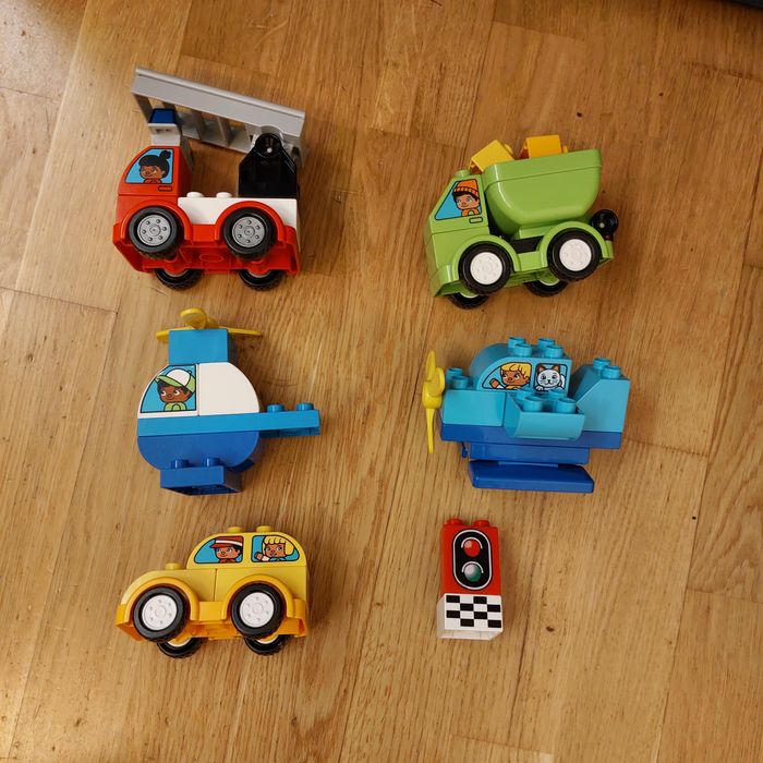 Zestaw lego duplo, straż pożarna, wywrotka, samolot, helikopter, auto