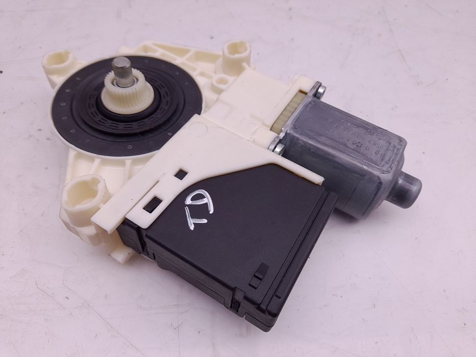 Motor vidro trás direito RENAULT Megane III (BZ0_)