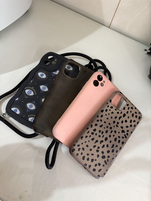 iPhone 11 64 GB Preto – Face ID avariado – bateria 75% + capas