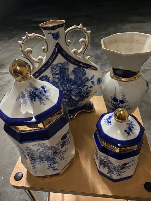 Vendo seis peças de porcelana