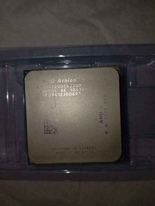 Процесор AMD Athlon II X2 220 (2.8 GHz, AM3) б/в