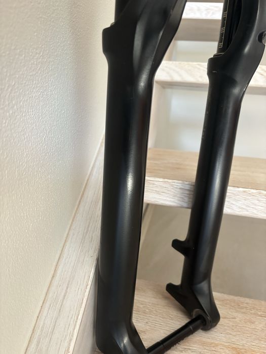 Sprzedam amortyzator rock shox