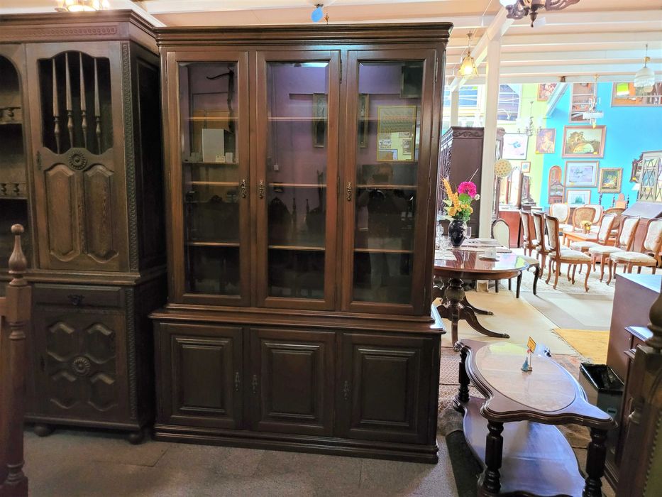 Estante em madeira para sala ou escritório - óptimo estado