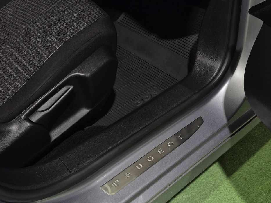 Peugeot 308 1.6HDI ALLURE - 84.000KM | GARANTIA | NACIONAL