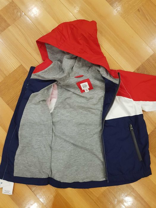 Ветровка для мальчика Gap