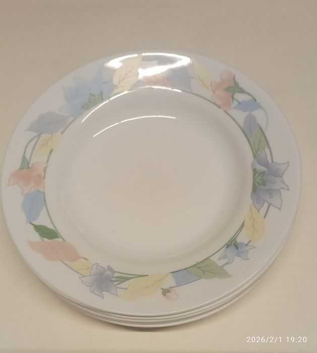 Pratos + saladeira + chaves de café de pirex da Arcopol