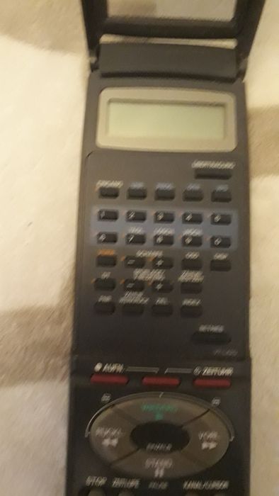 Pilot do magnetowidu TOSHIBA (SHUTTLE VT L 42G