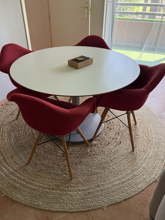 Mesa ikea + 4 cadeiras