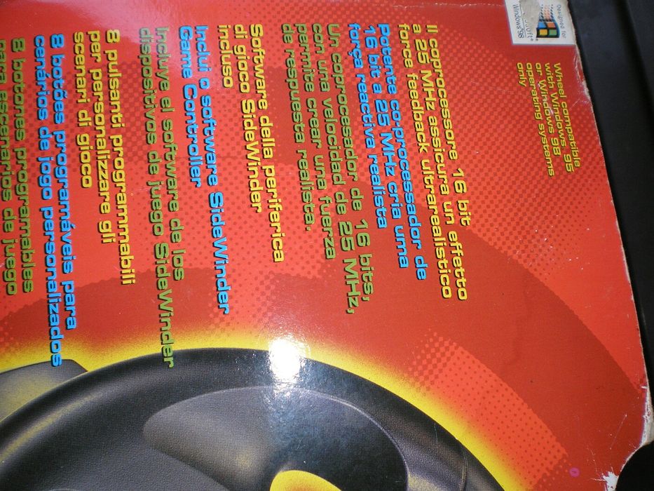 Volante e pedais Microsoft para computador