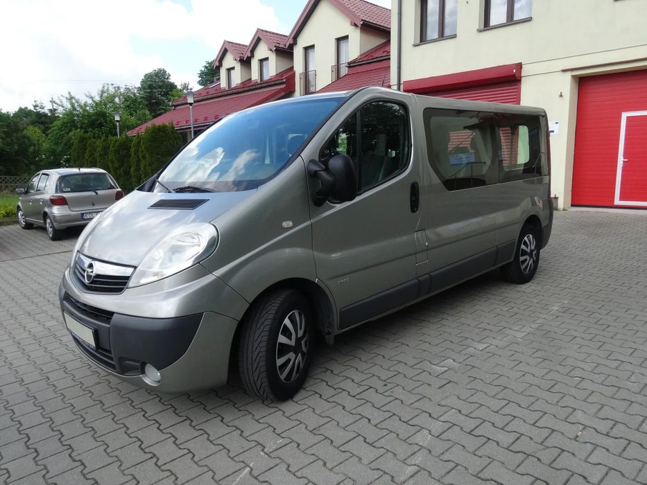 Opel Vivaro I-Właściciel Kupiony Salon PL Serwisowany, Stan BD , 9-osob. Fak. VAT