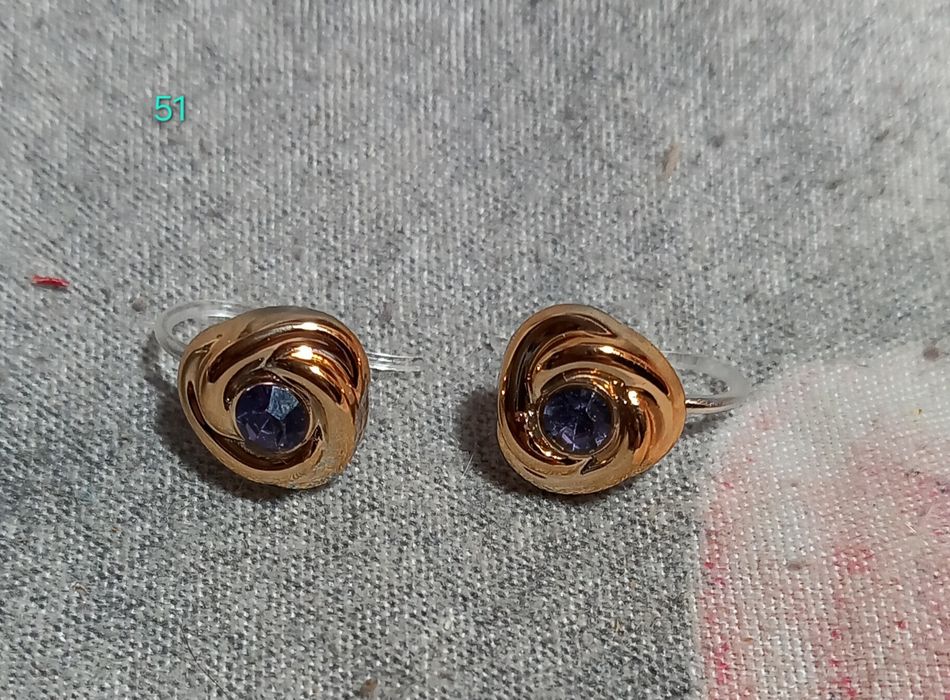 Bijuteria e acessórios cabelo/beleza 1 euro cada
