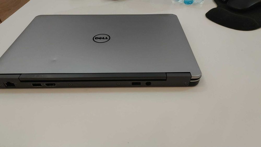 Dell Latitude E7240 – i7 / 4 GB RAM / SSD 237 GB / Windows 10 Pro