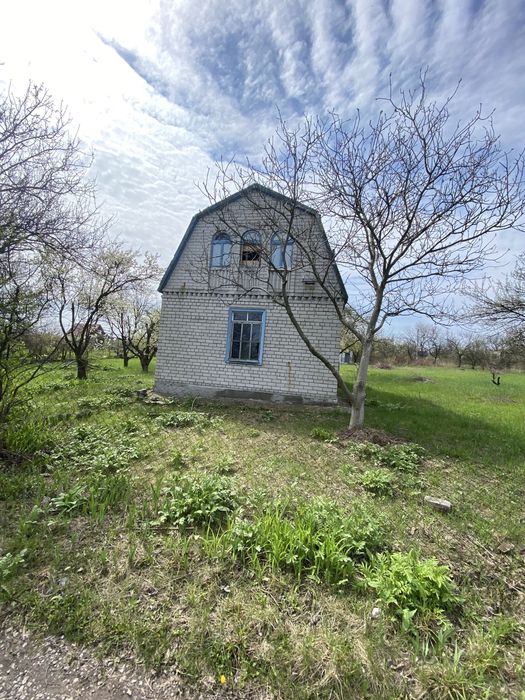 Продам Участок с садовым домиком