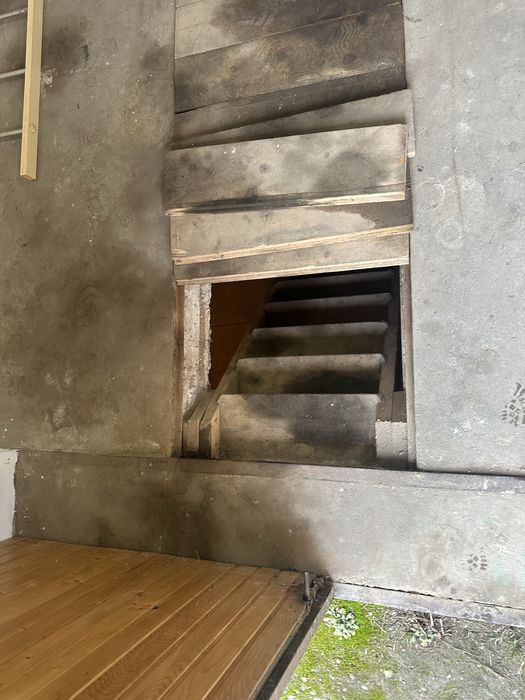 Продам гараж з підвалом у гаражному кооперативі N22 (вул. Довженка 13)