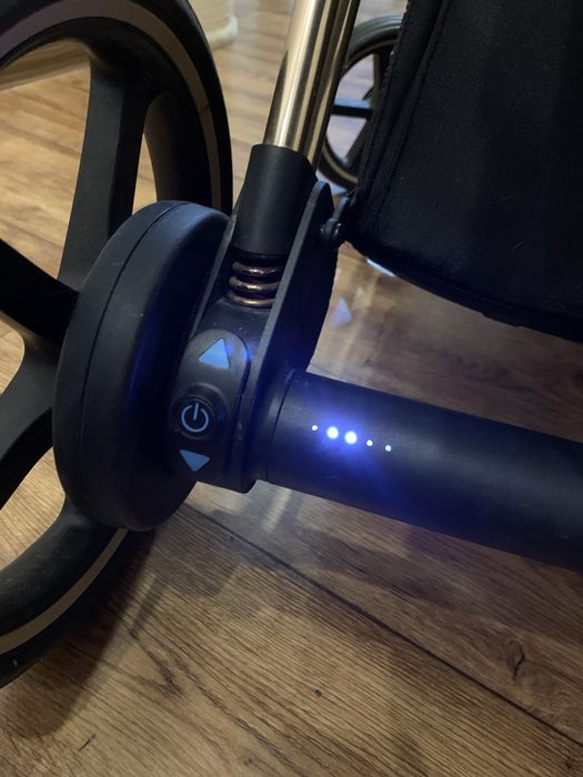 Коляска Cybex ePriam 4.0 rosegold з електроприводом